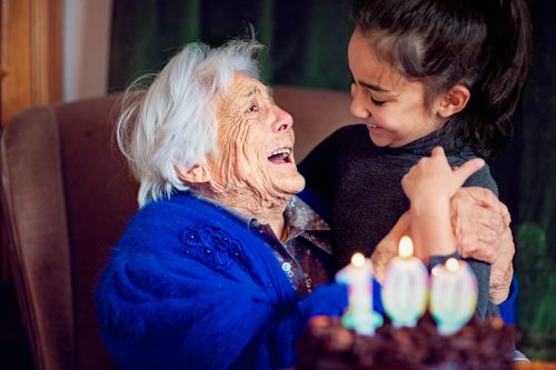 Esp Rance De Vie Pourquoi Compte T On De Plus En Plus De Centenaires